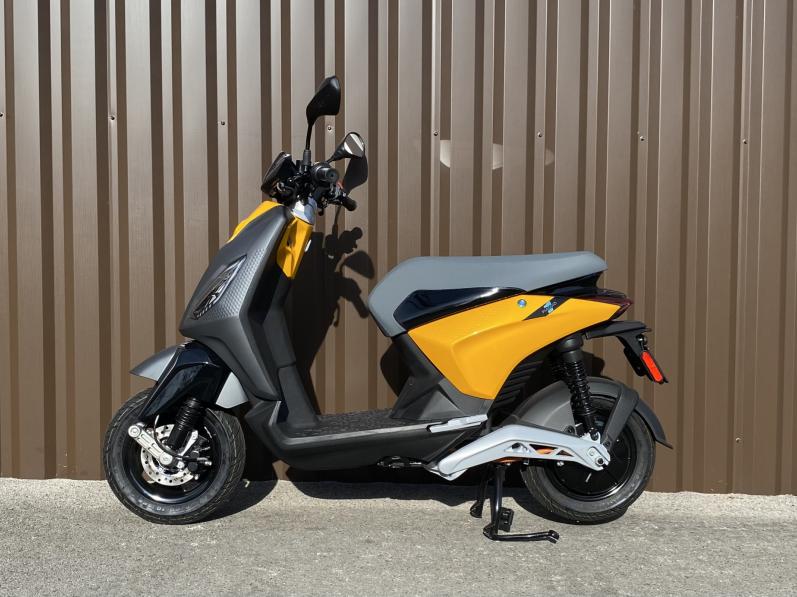 PIAGGIO 1 +
